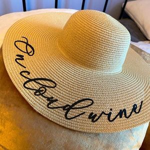 ON CLOUD WINE SUNHAT